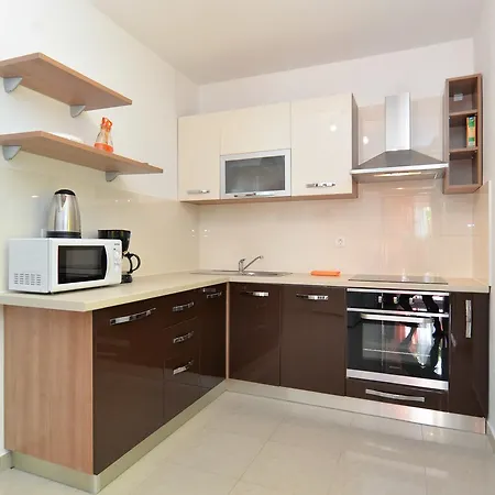 Apartamento Silvano 1640 *