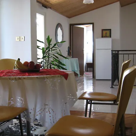 Apartamento Silvano 1640 *
